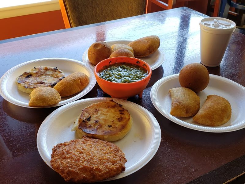 La Caleñita Bakery & Café interior